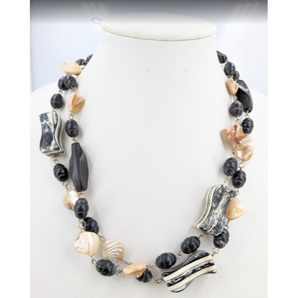 Vintage Shell Necklace Black Acrylic Cream Chunky Beads Endless Strand 42in 85g